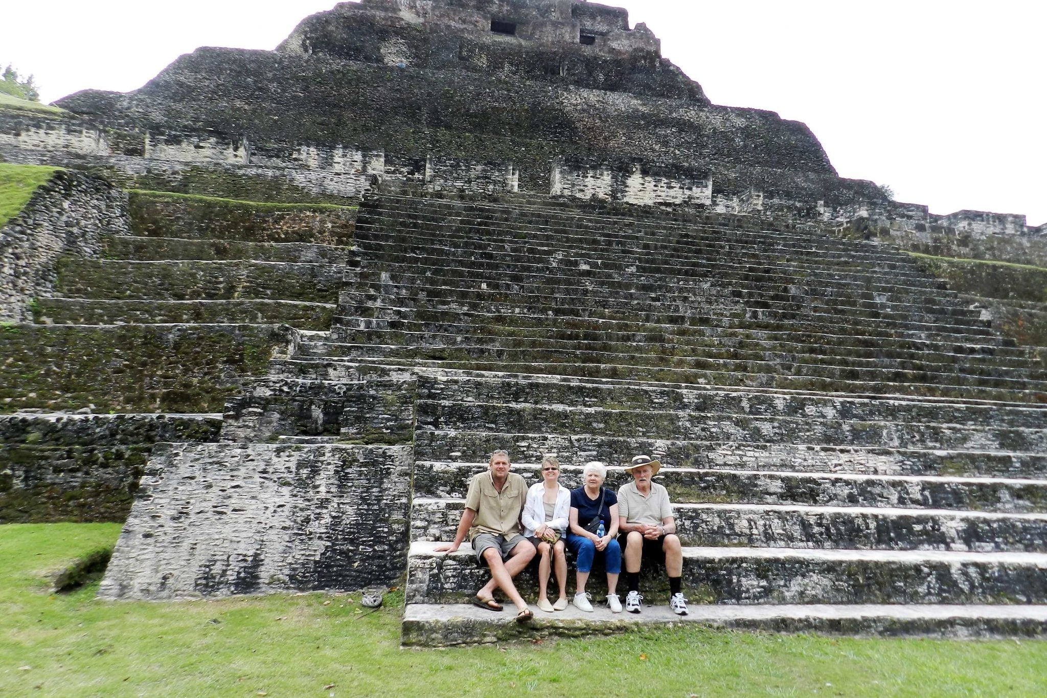 7 Amazing Reasons To Vacation In The Belize Jungle