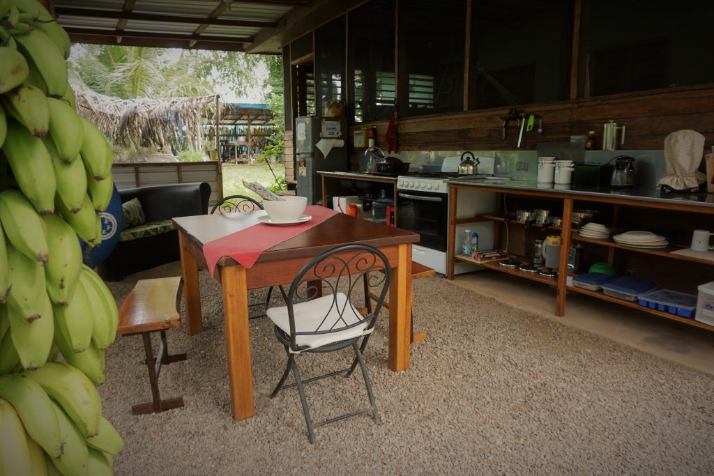 Lucky Dreamer Lodge Outdoor Kitchen Vacation Rental Meal Planning